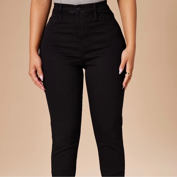 Fashion Nova Denim - Black Wash Fashion Nova Skinny Jeans